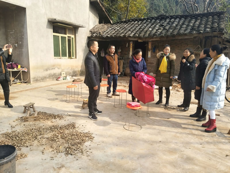 “責任正信，愛心公益”我們在行動——綿陽游仙區(qū)登仙村之行